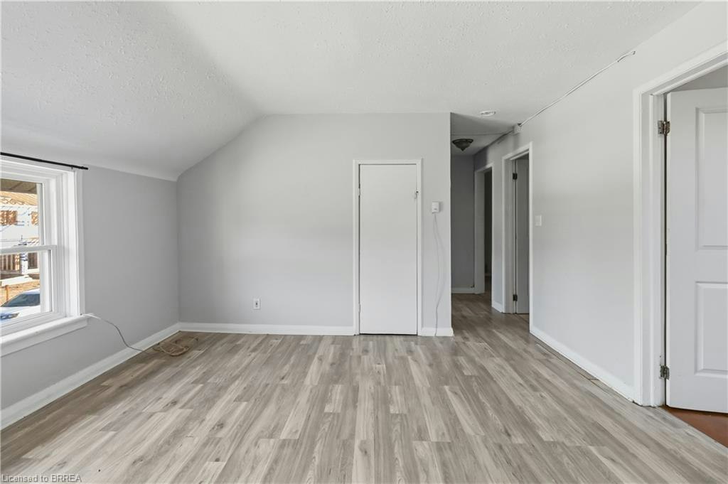 1-301 Campbell Street, Brantford, ON, N3S 5B6 - 4