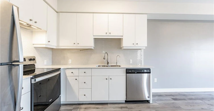 302-255 Northfield Drive E, Waterloo, ON, N2K 0G5 - 14