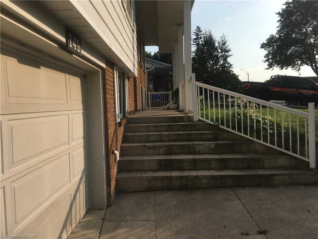 149 Clifton Downs Road, Hamilton, ON, L9C 2P5 - 2