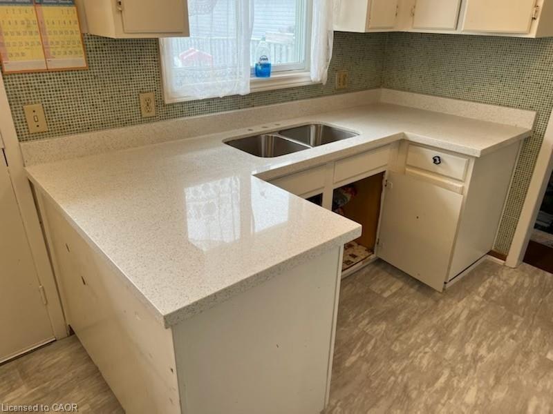 149 Clifton Downs Road, Hamilton, ON, L9C 2P5 - 3