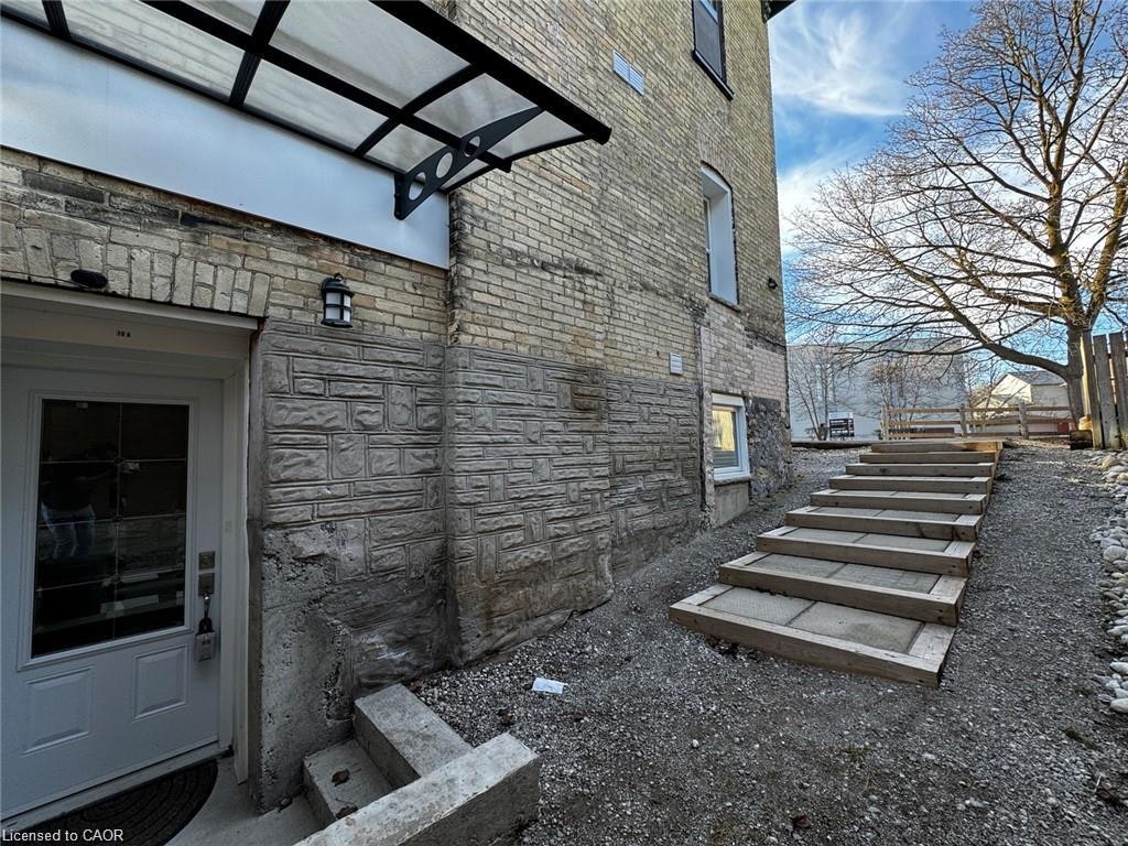 A (Lower)-10 Shanley Street, Kitchener, ON, N2H 5N8 - 3