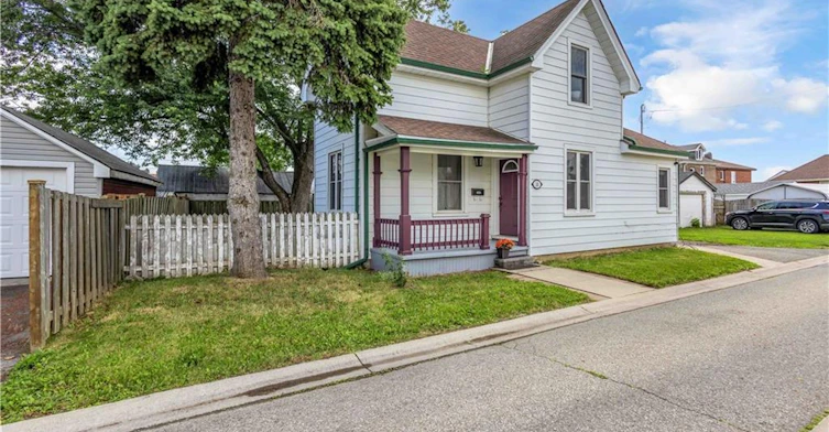 10 Bishop Street, Brantford, ON, N3S 1L9 - 2