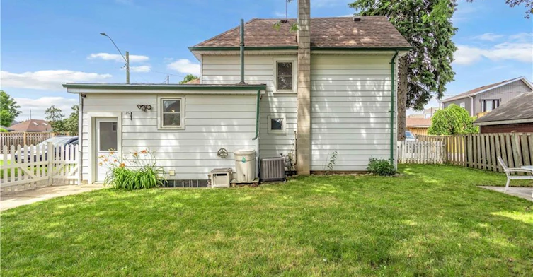 10 Bishop Street, Brantford, ON, N3S 1L9 - 29