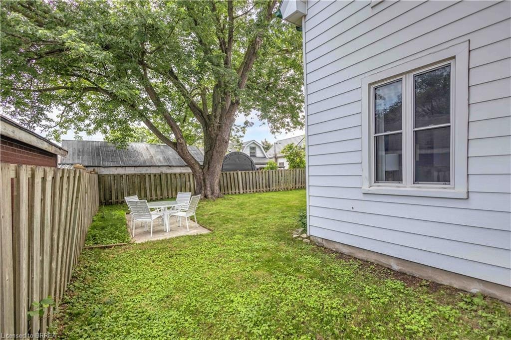 10 Bishop Street, Brantford, ON, N3S 1L9 - 26
