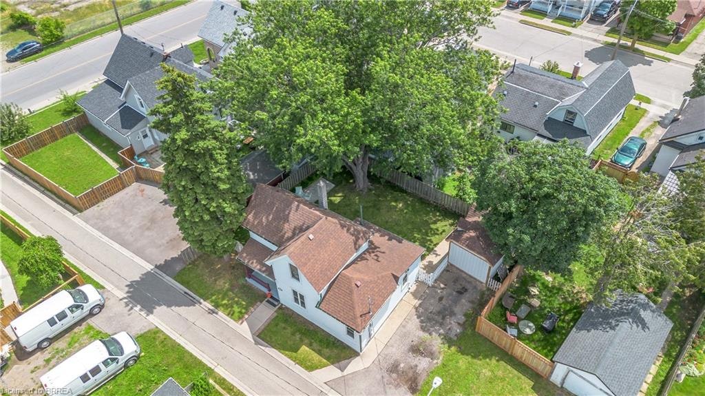 10 Bishop Street, Brantford, ON, N3S 1L9 - 32