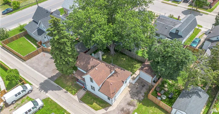 10 Bishop Street, Brantford, ON, N3S 1L9 - 32