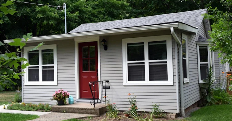 201 Melville Street, Hamilton, ON, L9H 2A9