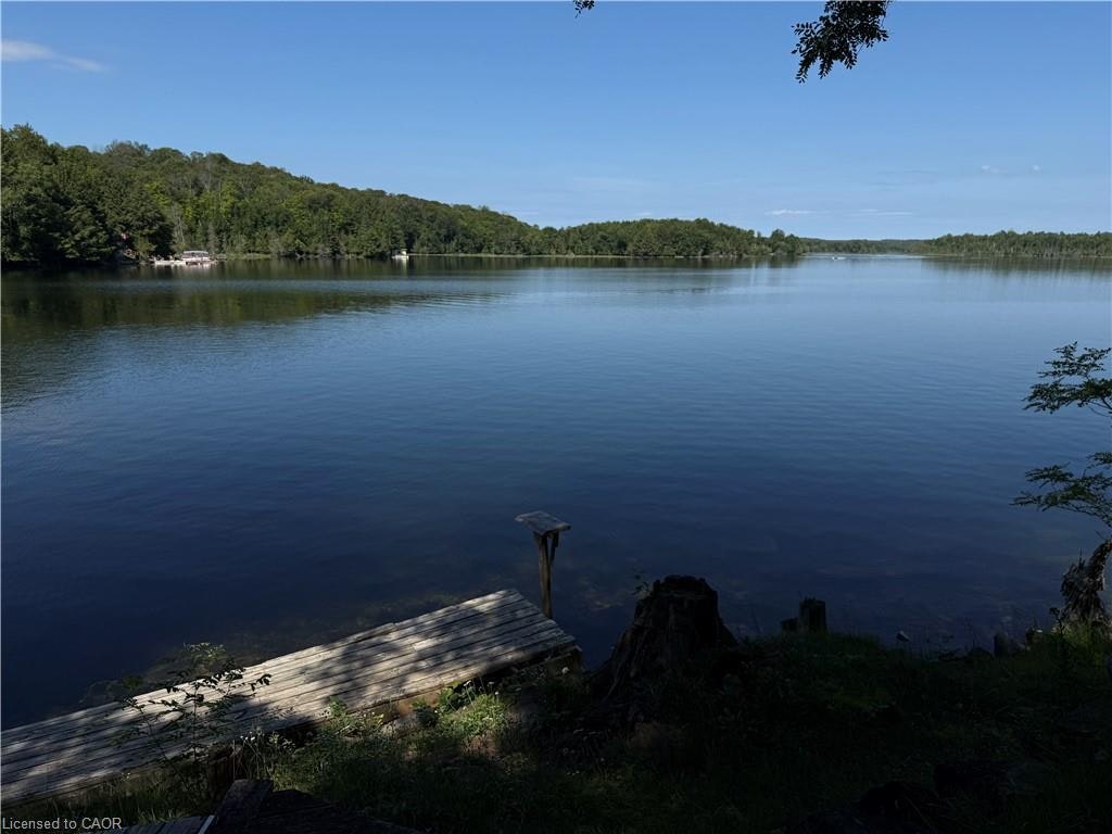 36 St Ola Lake Shore E, Limerick, ON, K0L 1W0