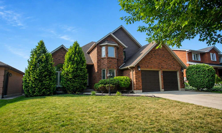 7 Cooper Court