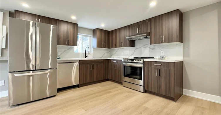 4-53 Martin Road, Hamilton, ON, L8K 3N4 - 2