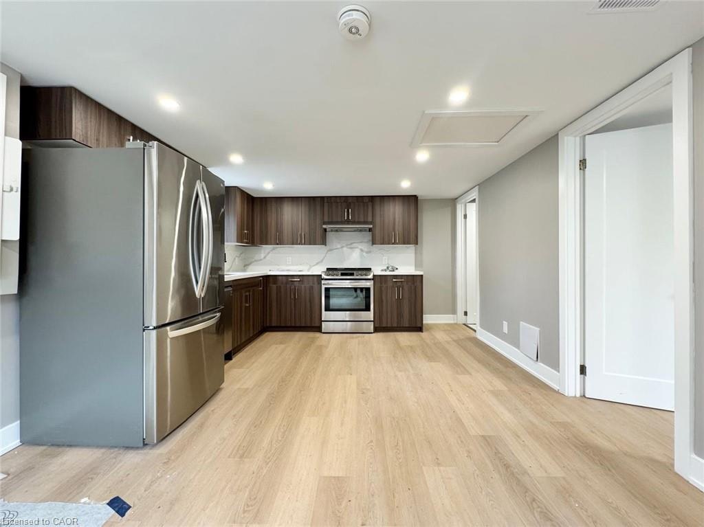 4-53 Martin Road, Hamilton, ON, L8K 3N4 - 3