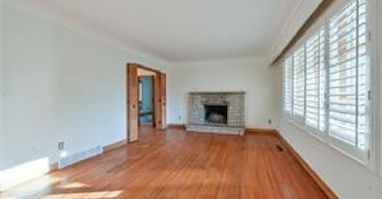 112 Academy Street, Hamilton, ON, L9G 2Y1 - 3