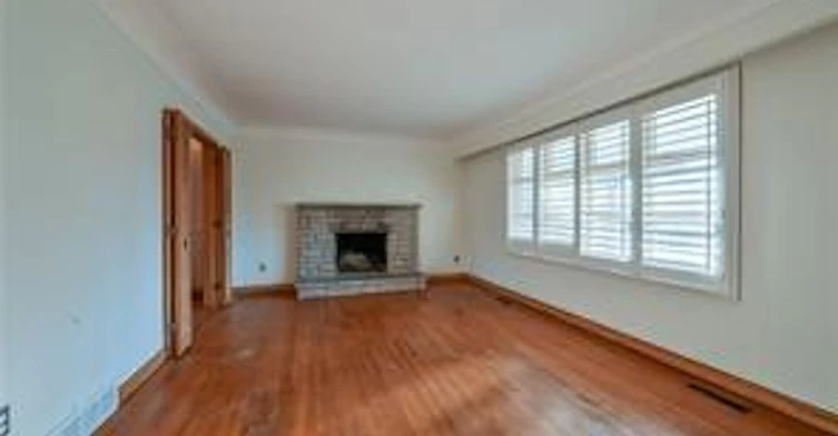 112 Academy Street, Hamilton, ON, L9G 2Y1 - 4