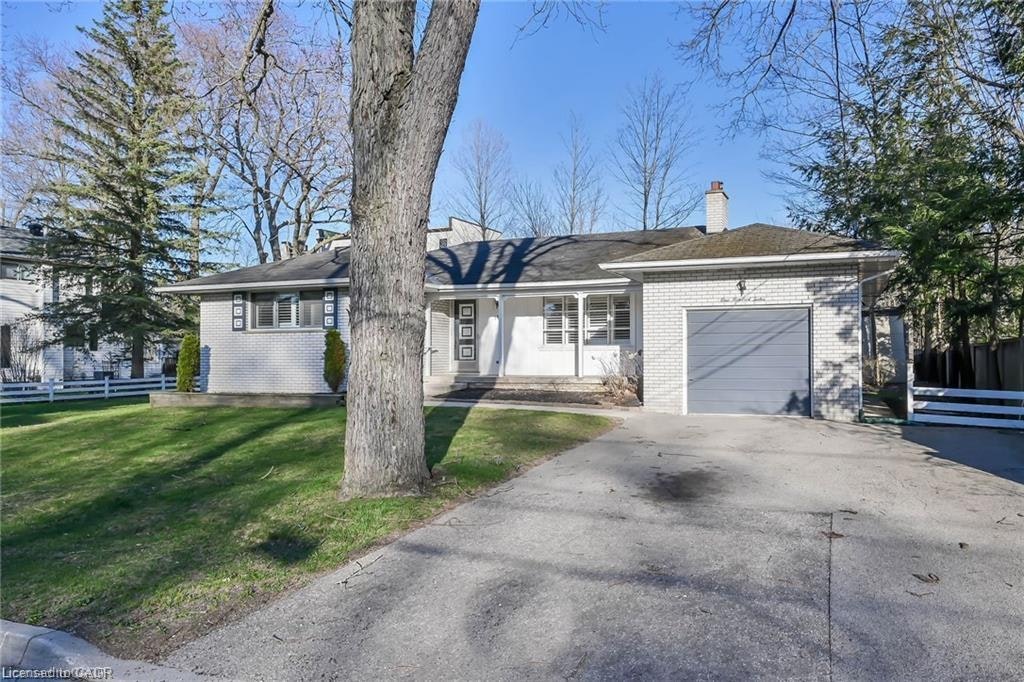 112 Academy Street, Hamilton, ON, L9G 2Y1 - 2
