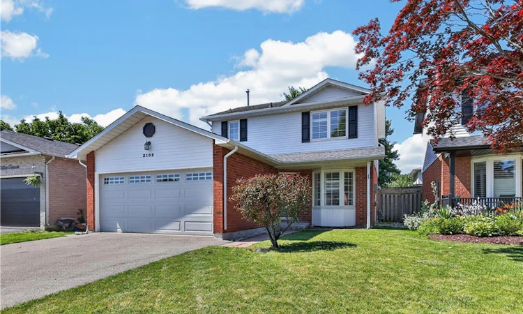 2102 Salma Crescent