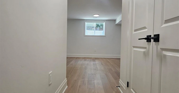 LOWER-115 Chesley Street, Hamilton, ON, L9C 3V9 - 13