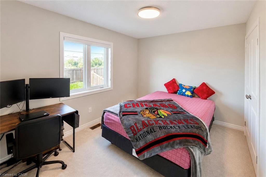 35 Pinot Crescent, Hamilton, ON, L8E 0J8 - 15