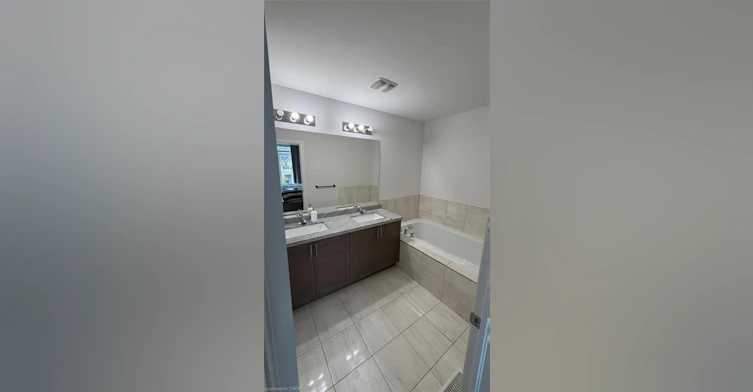 35 Pinot Crescent, Hamilton, ON, L8E 0J8 - 28