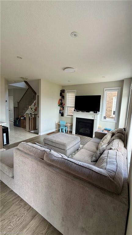 35 Pinot Crescent, Hamilton, ON, L8E 0J8 - 31