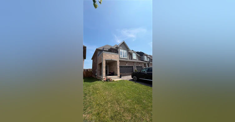 35 Pinot Crescent, Hamilton, ON, L8E 0J8