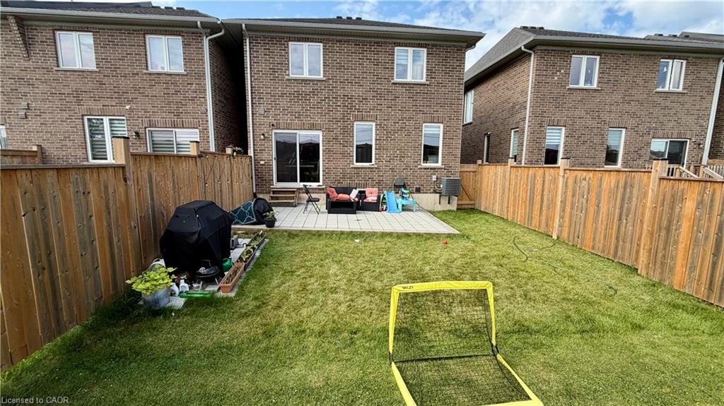 35 Pinot Crescent, Hamilton, ON, L8E 0J8 - 4