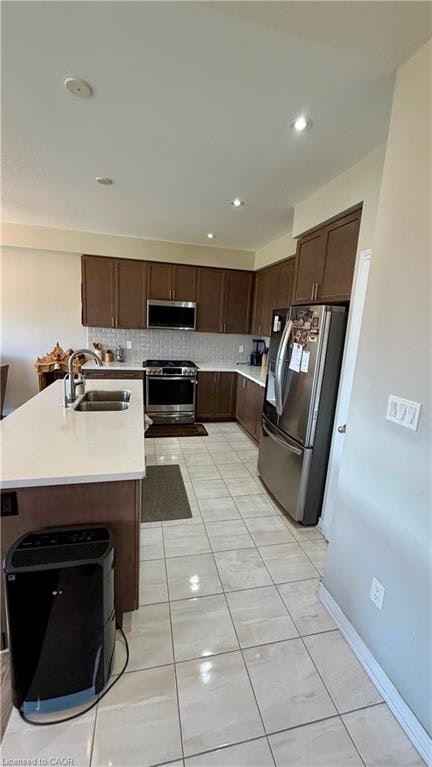 35 Pinot Crescent, Hamilton, ON, L8E 0J8 - 14