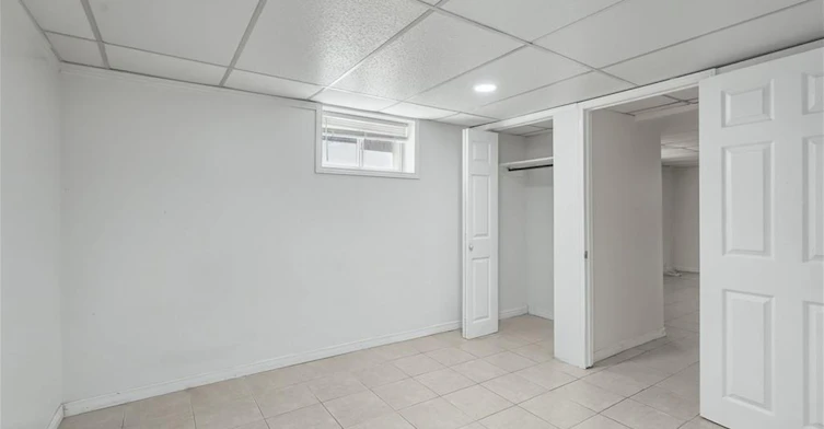 Lower-4989 Willmott Street, Niagara Falls, ON, L2E 1Z9 - 5