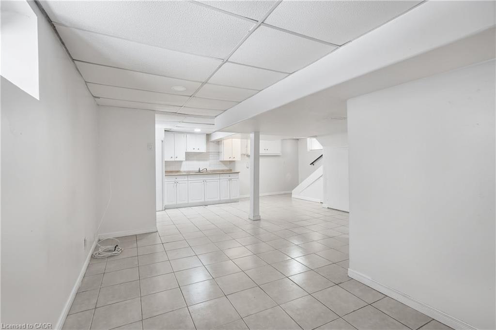 Lower-4989 Willmott Street, Niagara Falls, ON, L2E 1Z9 - 4