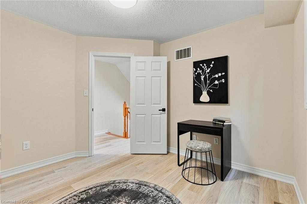 123 Skinner Road, Hamilton, ON, L8B 0R4 - 23