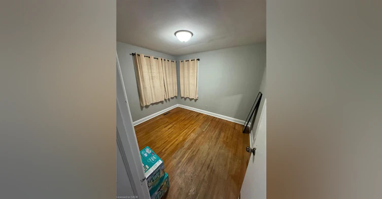 8 Munch Avenue, Cambridge, ON, N1R 1A2 - 4