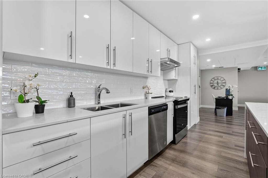 1206-15 Queen Street S, Hamilton, ON, L8P 0C6 - 37