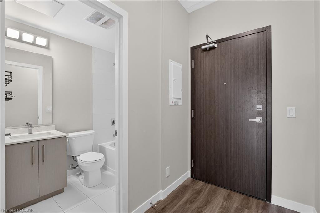 1206-15 Queen Street S, Hamilton, ON, L8P 0C6 - 4