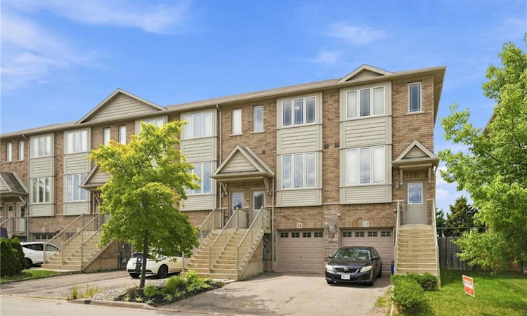 31 Edenrock Drive