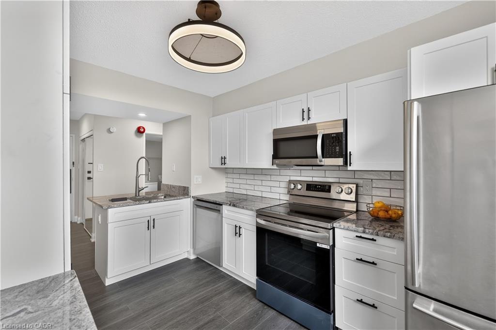 401-700 Dynes Road, Burlington, ON, L7N 3M2