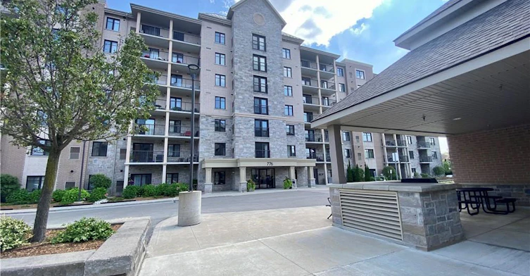 302-776 Laurelwood Drive, Waterloo, ON, N2V 0A8 - 37
