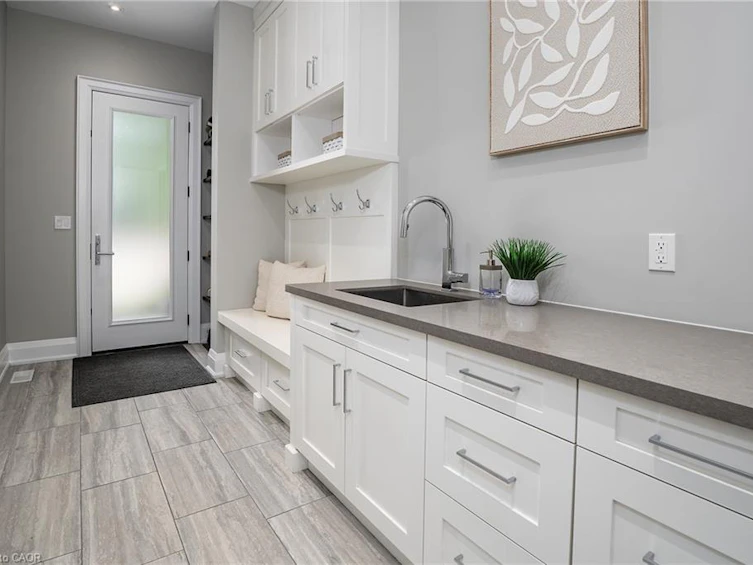 71 Lloyminn Avenue, Hamilton, ON, L9G 1H4 - 5