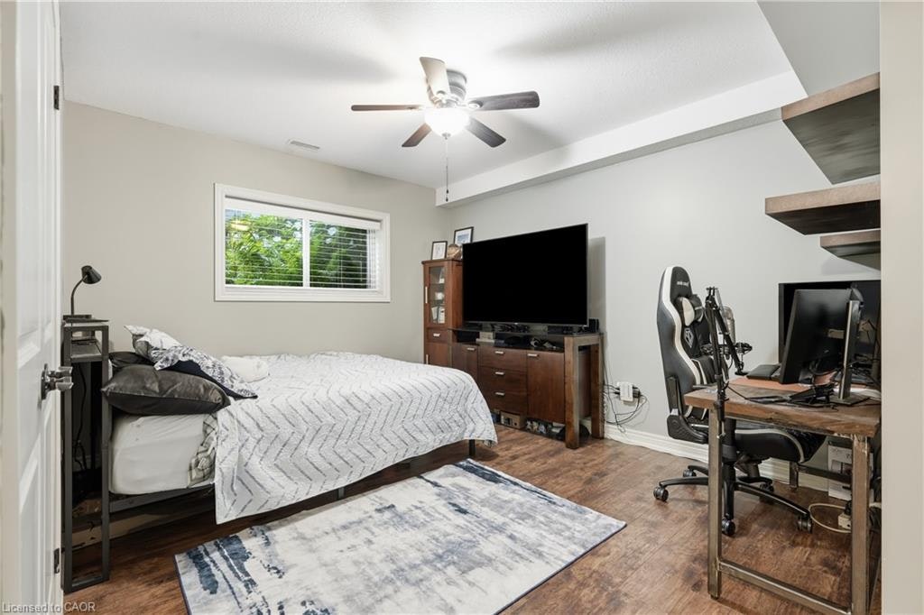 379 Michael Drive, Welland, ON, L3C 0A5 - 15
