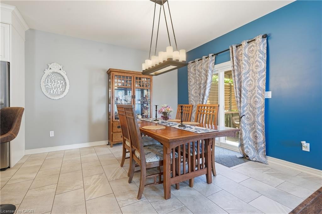 379 Michael Drive, Welland, ON, L3C 0A5 - 8
