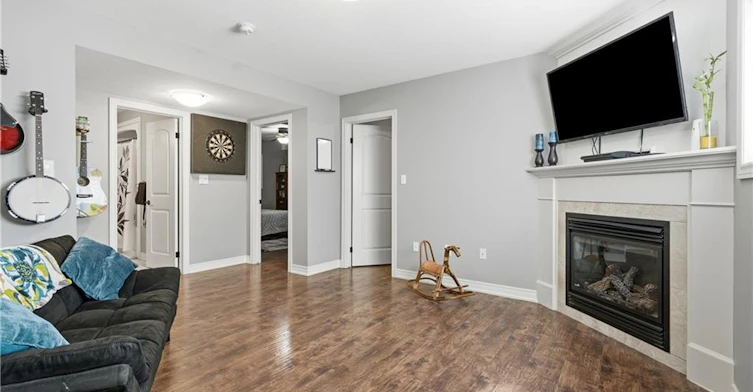 379 Michael Drive, Welland, ON, L3C 0A5 - 12