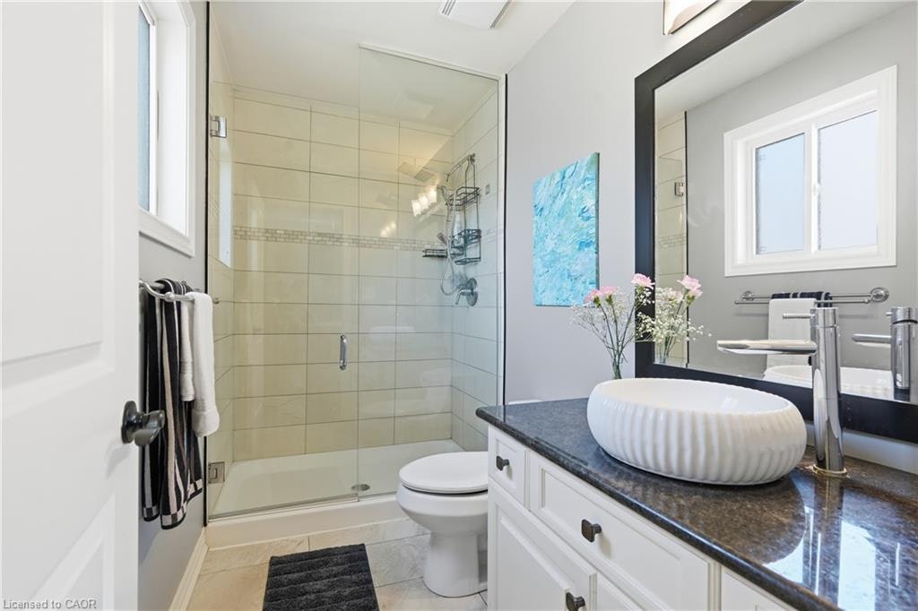 379 Michael Drive, Welland, ON, L3C 0A5 - 10