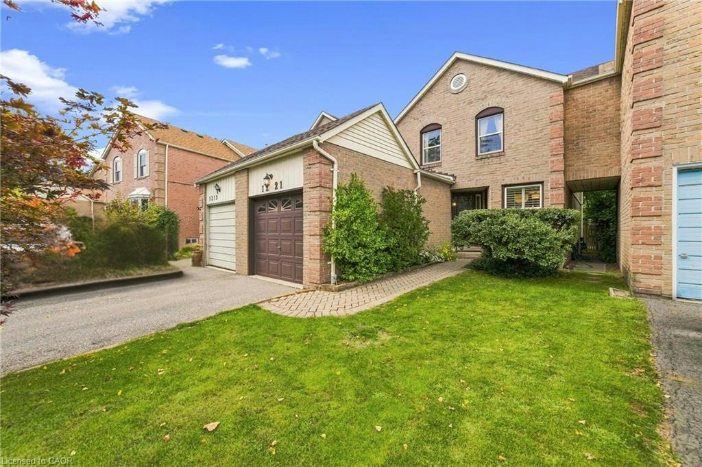 1221 Hedgestone Crescent, Oakville, ON, L6M 1X7