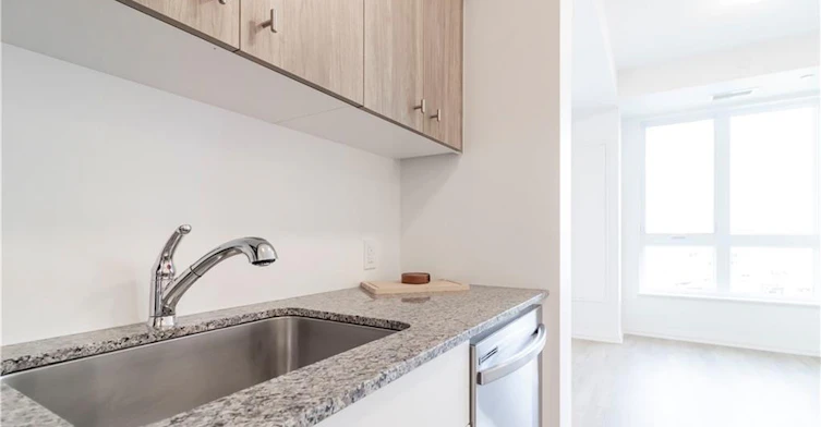 211-101 Golden Eagle Road, Waterloo, ON, N2V 1C3 - 9