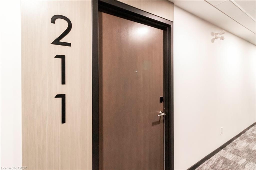 211-101 Golden Eagle Road, Waterloo, ON, N2V 1C3 - 6