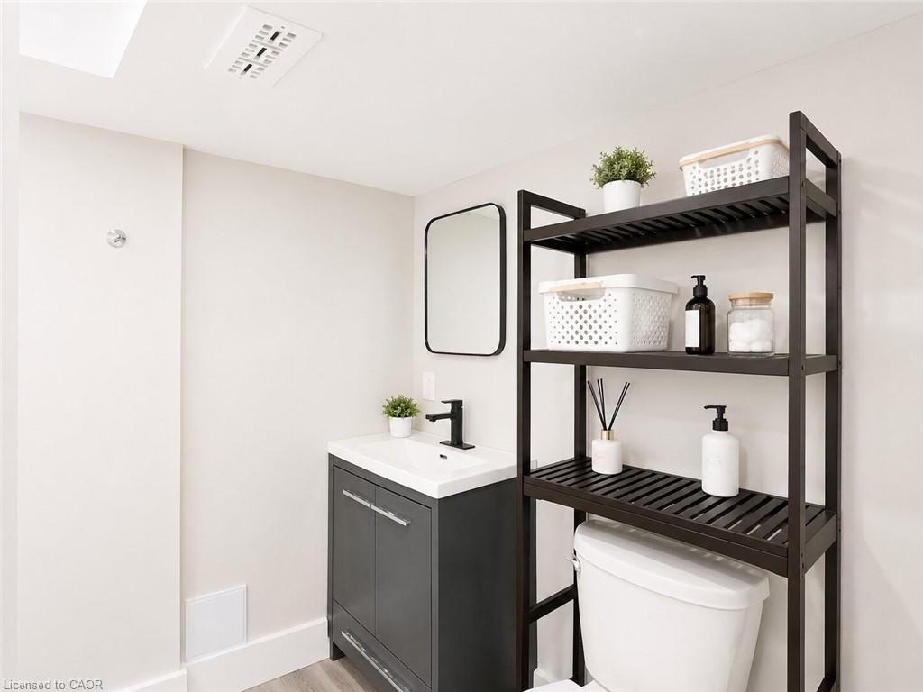 Lower-36 West 1st Street, Hamilton, ON, L9C 3B8 - 9