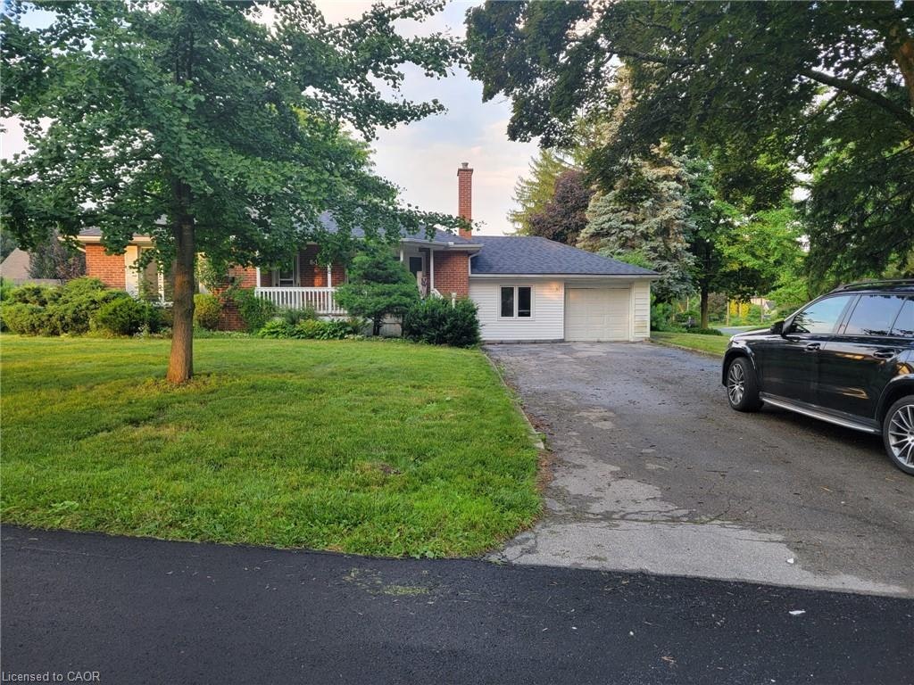 Main-58 Joanne Court, Hamilton, ON, L9G 1B1