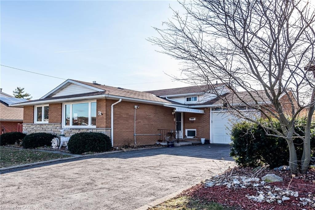 31 Darlington Drive, Hamilton, ON, L9C 2L8