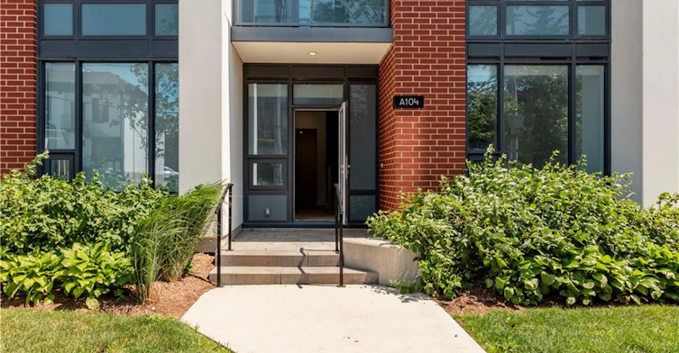 104-5 Wellington Street S, Kitchener, ON, N2G 0E3 - 2