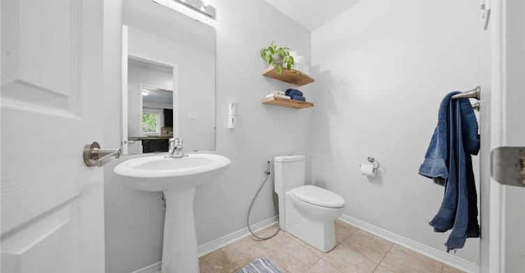 Upper-20 Webb Avenue, Brantford, ON, N3T 6S5 - 10