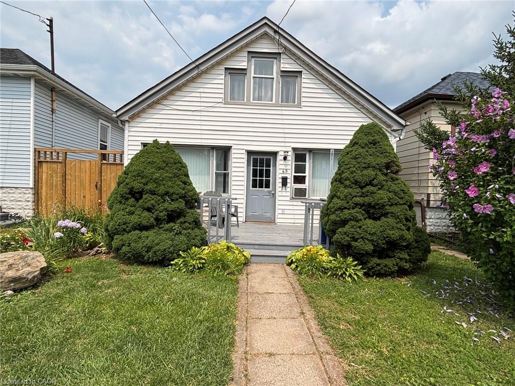 49 Highland Avenue, Hamilton, ON, L8L 1Z2