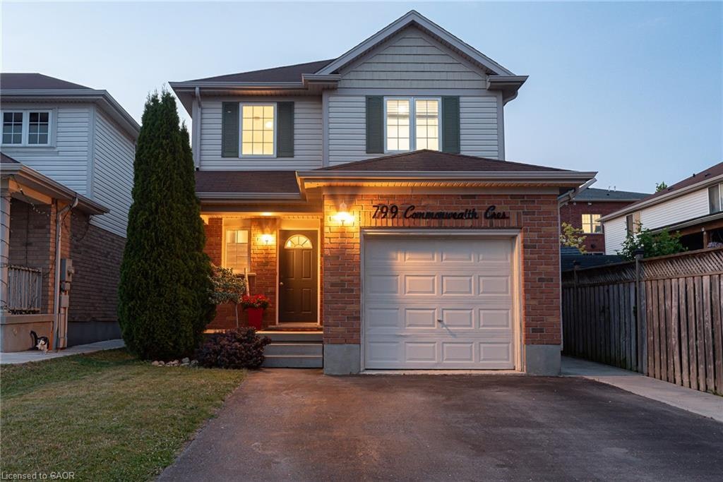 799 Commonwealth Crescent, Kitchener, ON, N2E 4K8